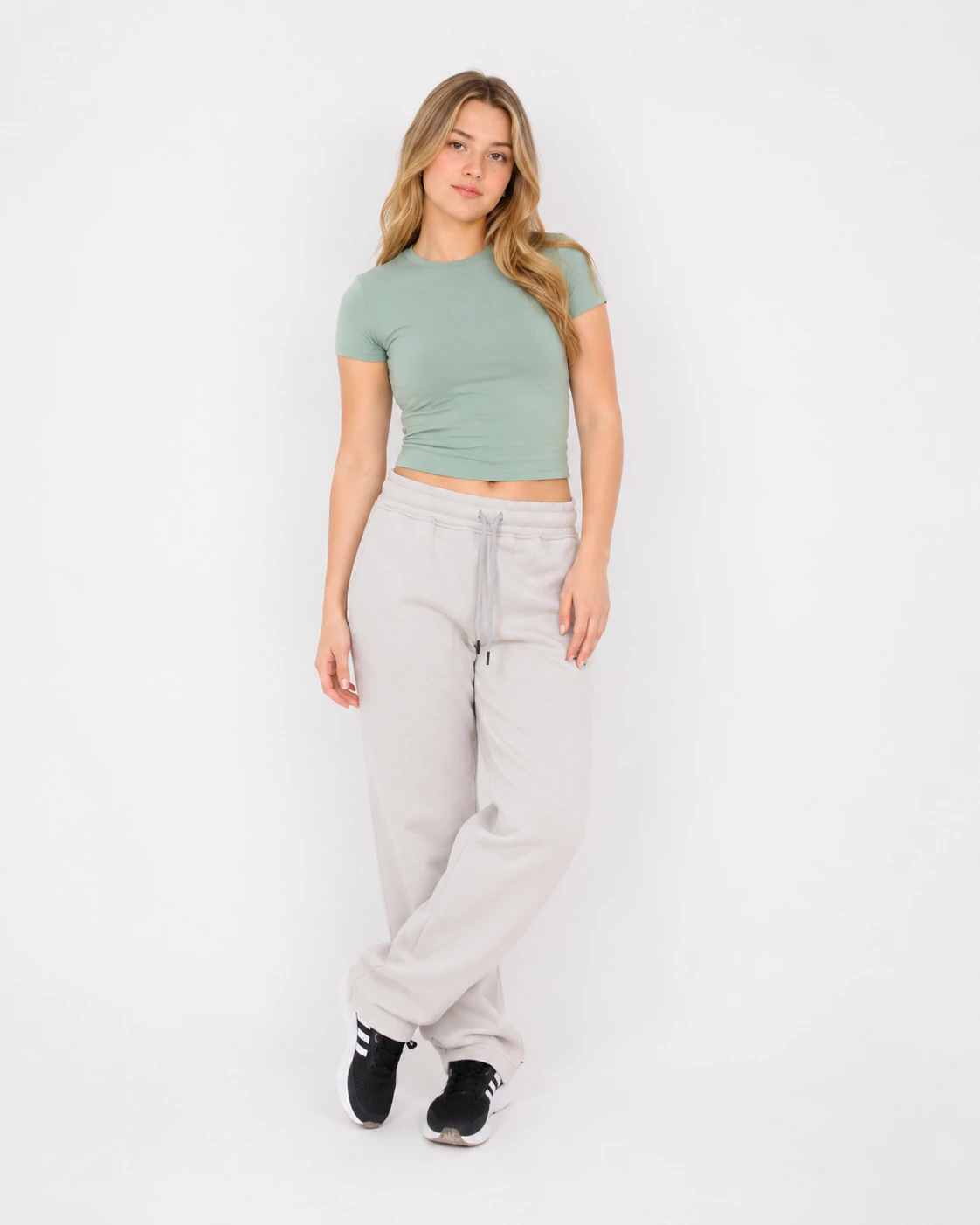 Maru Women’s Basic Fitted Crop Top gallery image 4